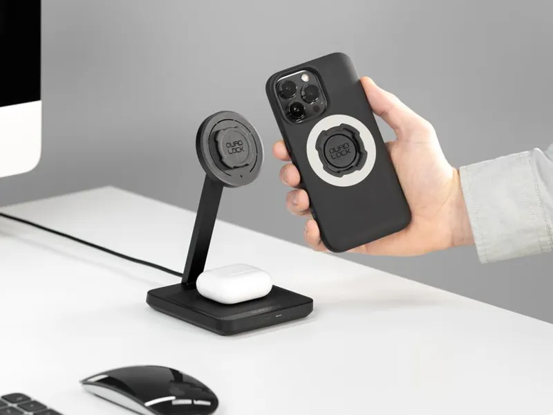 Quad Lock MAG Dual Desktop Wireless Charger - Black-9