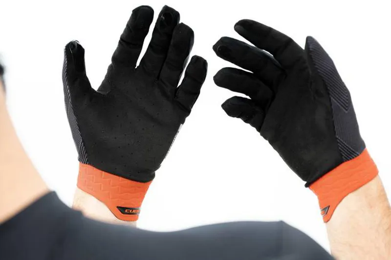 Cube Performance Long Finger Gloves - X Action Team -5