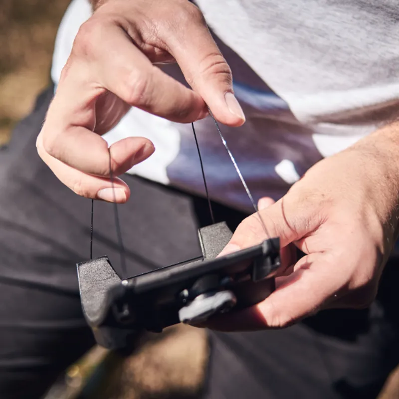 Fidlock TWIST Uni Connector Converts any standard bottle to TWIST-1
