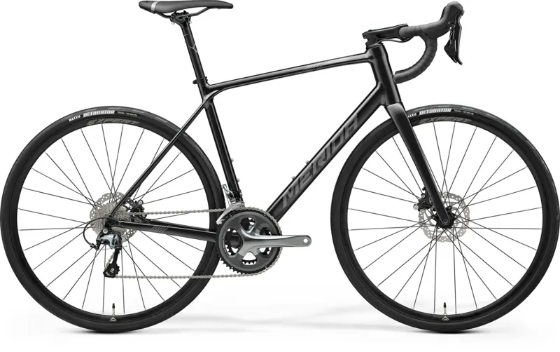 Merida Scultura Endurance 300 Road Bike Black