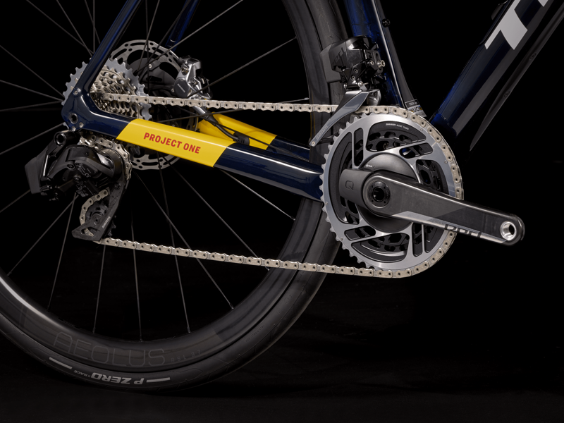 Trek Domane SLR 9 Gen 4 AXS 2024 Carbon Road Bike - Team Replica-10