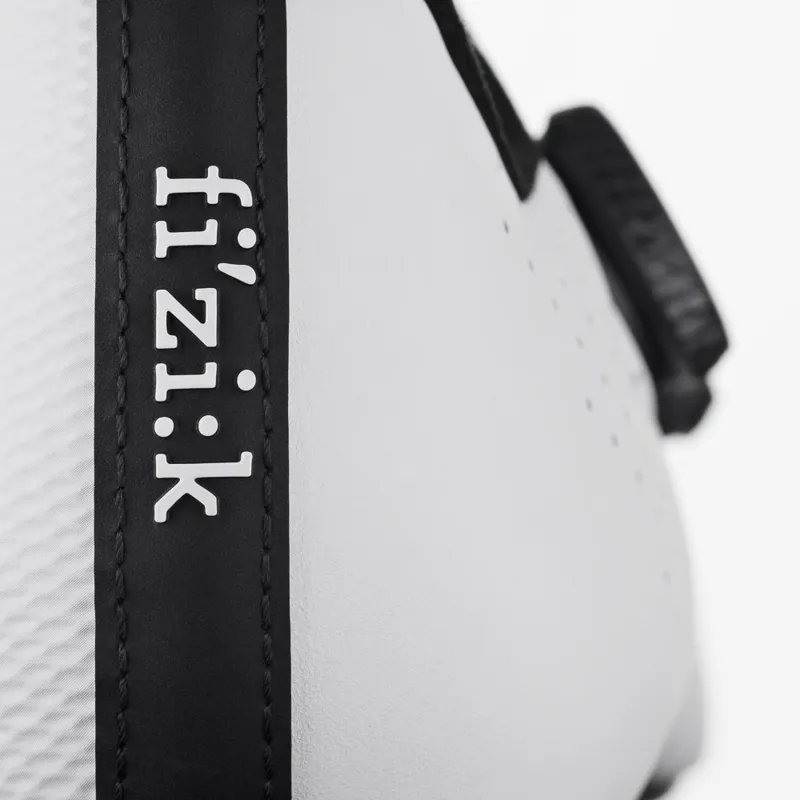 Fizik Vento Infinito Carbon 2 Wide Road Cycling Shoes - White-4