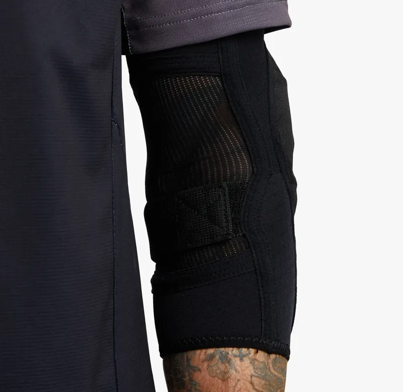 Race Face Ambush Elbow Guards - Stealth - Medium-4