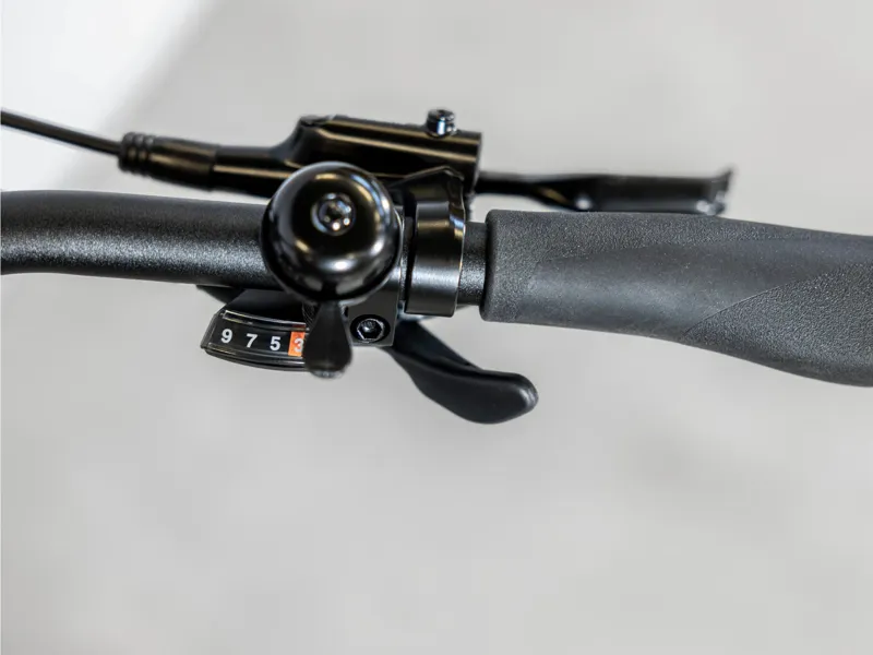 Trek Allant+ 5 545 2023 Electric Hybrid Bike - Rage Red-4