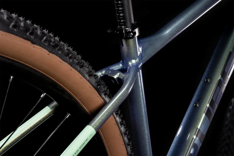 Cube Reaction Pro 27.5/29er Hardtail Mountain Bike - Verde/Green-3