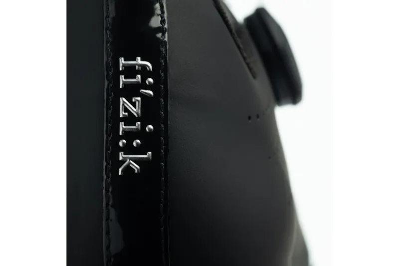 Fizik R5 Tempo Overcurve Road Shoe - Black-4
