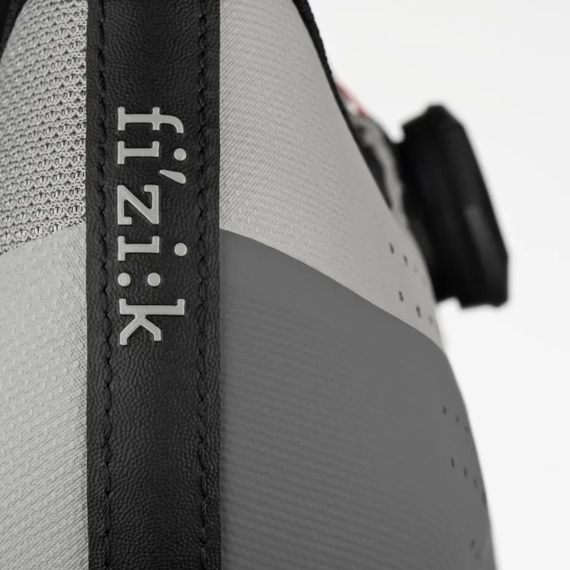 Fizik R5 Tempo Overcurve Road Shoes - Grey/Red-5