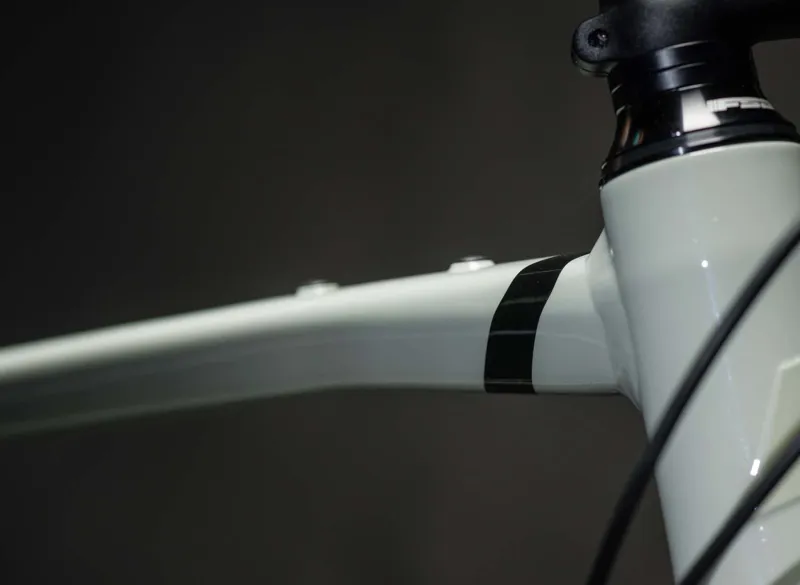 Lapierre Crosshill 5.0 2023 Gravel Road Bike - White-5