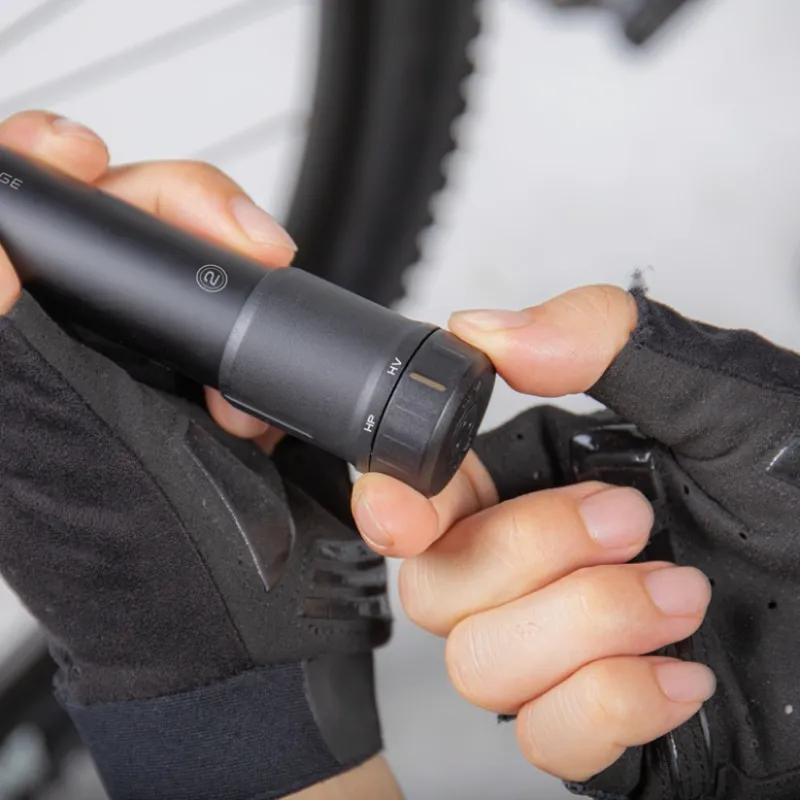 Topeak Mountain Digital 2stage MTB Shock/Tyre Pump - Black-5
