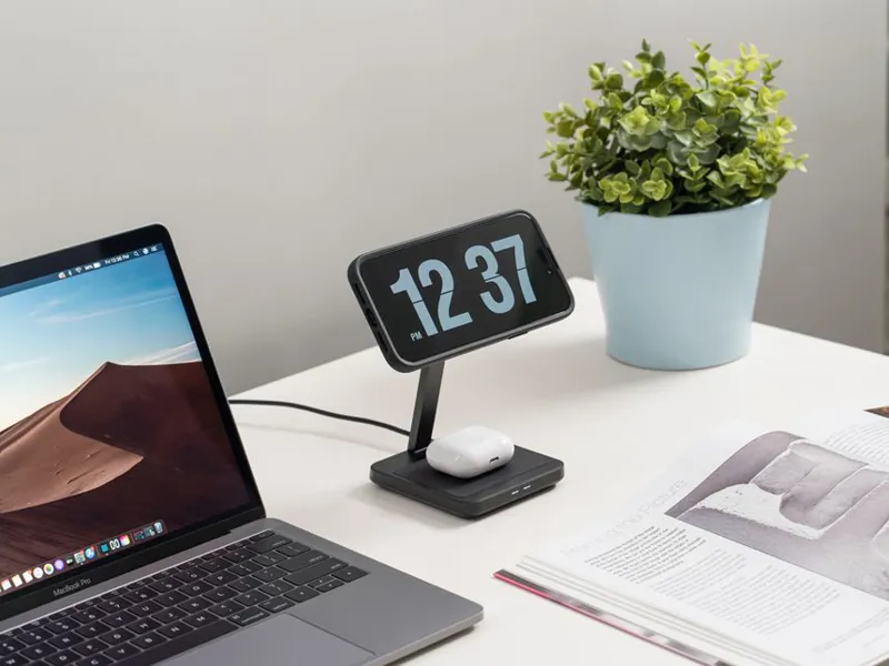 Quad Lock MAG Dual Desktop Wireless Charger - Black-5