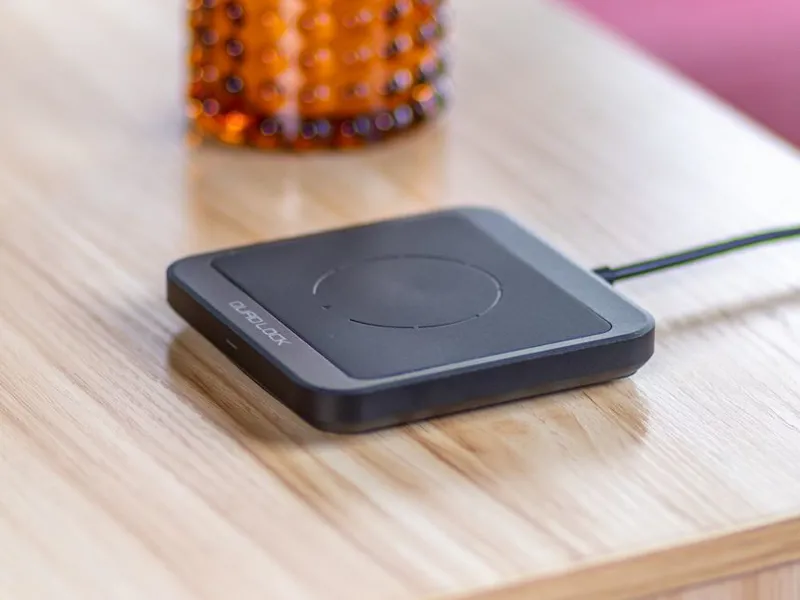 Quad Lock MAG Wireless Charging Pad - Black-7