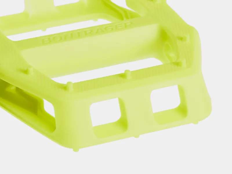 Bontrager Line Comp Flat Pedals - 9/16 - Volt-2