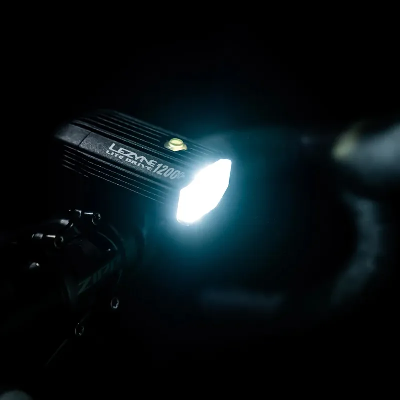 Lezyne Lite Drive 1200+ Front Light - Satin Black-6