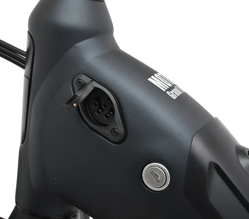 Ex Demo Raleigh Motus Grand Tour Step-Through Hub Gear Electric Bike - 41 cm - Black-10