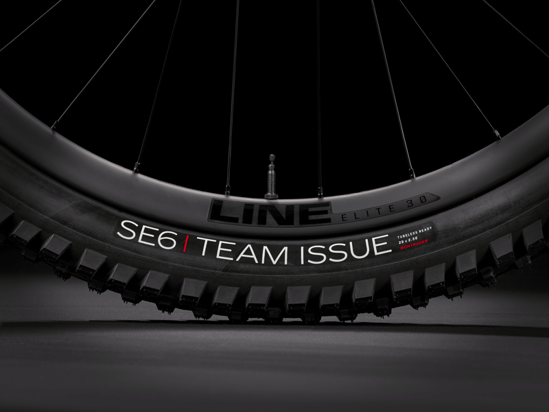 Trek Slash 9.8 Gen 6 XT 27.5/29er 2024 Full Sus MTB - Daintree-6