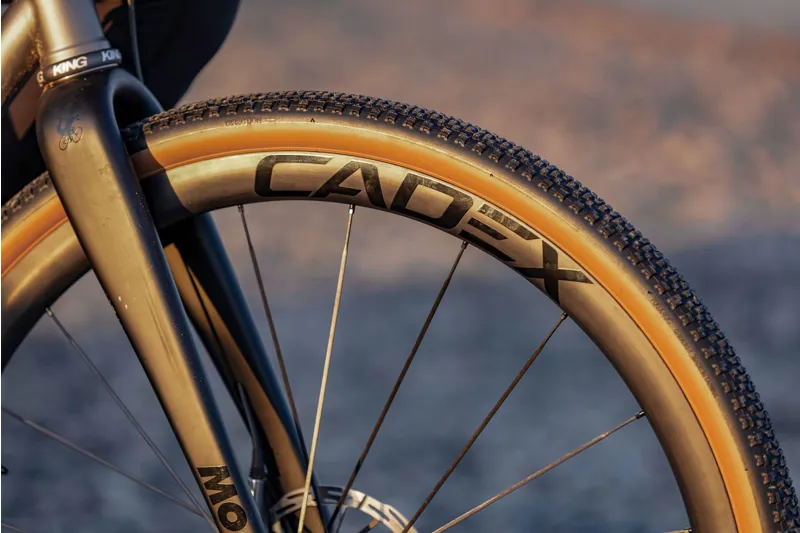 Cadex GX Tubeless Gravel Bike Tyre - Black - 700x40c-3