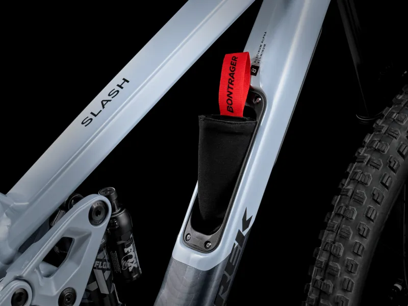 Trek Slash 8 Gen 6 27.5/29er 2025 Full Suspension MTB - Grey Pearl-4