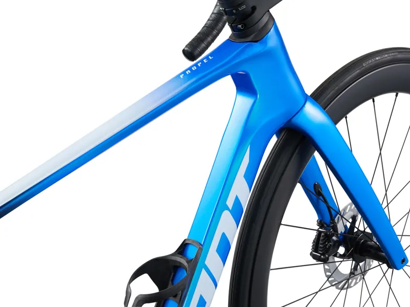 Giant Propel Advanced Pro 0 2024 Carbon Road Bike - Metallic Blue/Carbon-5