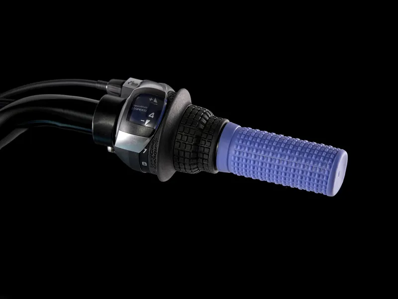 Trek Precaliber 24 8-speed Suspension 2025 Kids Bike - Aloha Green-5