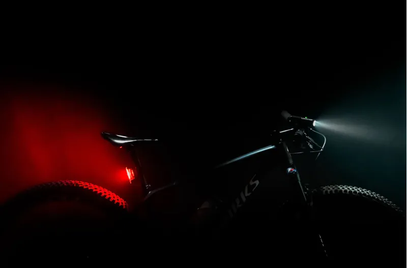 Lezyne Strip Drive Pro 400+ Rear Light - Black-5