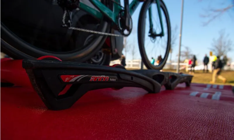 Elite Arion Rollers Black/Red-3