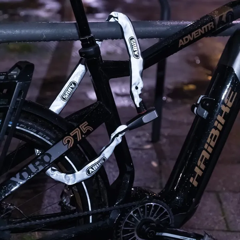 Abus 6806K Reflective Catena Chain Keyed Lock - 110cm-1