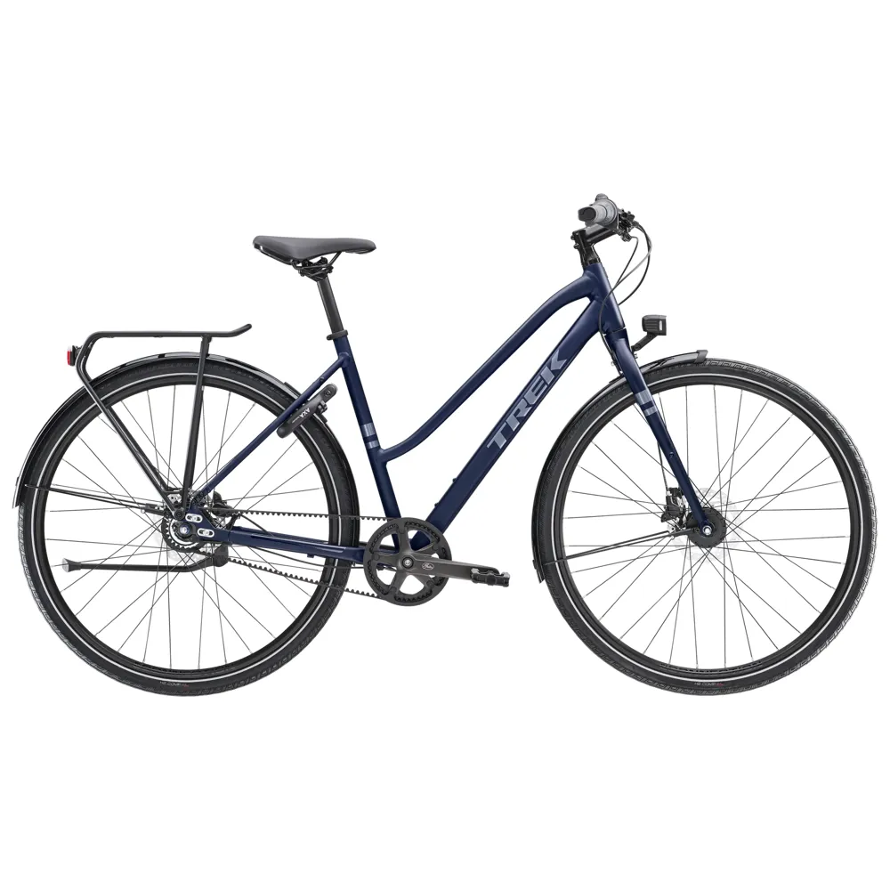 uPRISE Bikes Trek District 3 Stagger Equipped 2025 Hybrid Bike - Deep Dark Blue | Price match, 365 day return s, 18-Month Warranty, Finance Available & Free UK Delivery