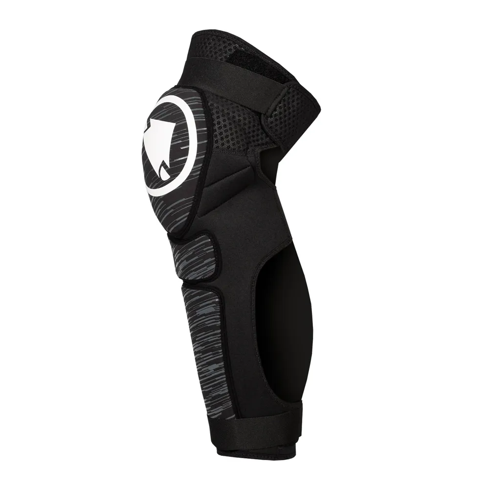 uPRISE Bikes Endura SingleTrack Shin Protector II - Black | Price match, 365 day return s, 18-Month Warranty, Finance Available & Free UK Delivery