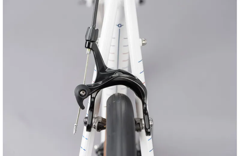 Genesis Equilibrium Endurance Road Bike - White-2