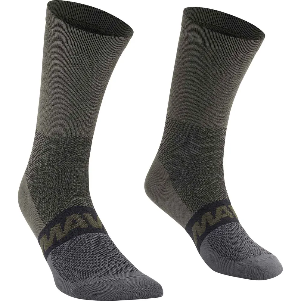 uPRISE Bikes Mavic Aksium Mid Socks - Black/Carbon | Price match, 365 day return s, 18-Month Warranty, Finance Available & Free UK Delivery