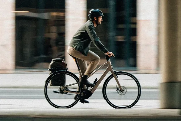 Commuting cycling accessories