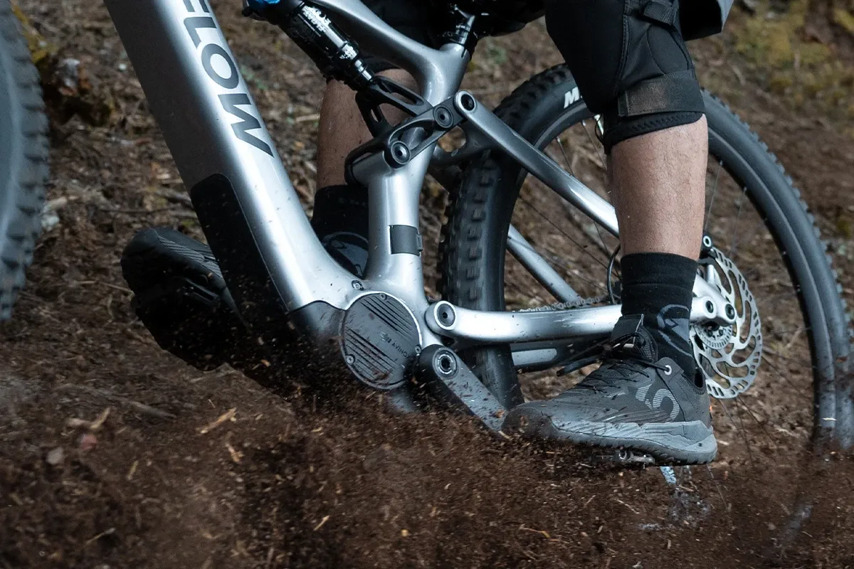 Amflow electric mountain bike frame detail with DJI Avinox drive system