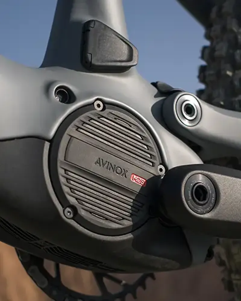 Close-up of the Avinox M2S motor on the Amflow PR Carbon Pro