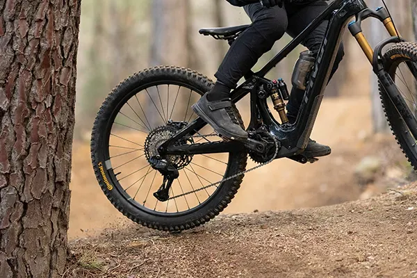 Rear MTB Wheel on  Pivot AMPd eMTB