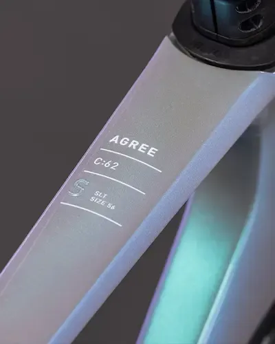 Cube Agree C62 carbon frame detail