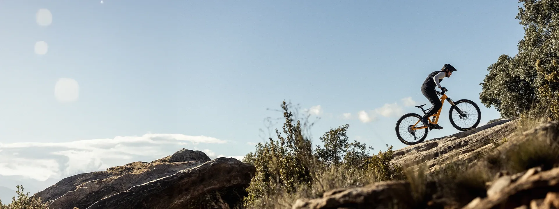 29 inch electric mountain bikes designed for stability, traction and confident trail riding