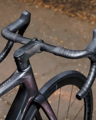Giant Defy endurance cockpit
