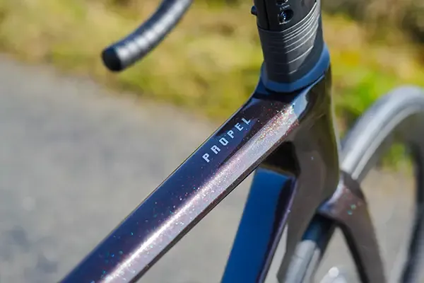 Giant Propel top tube and head tube frame detail