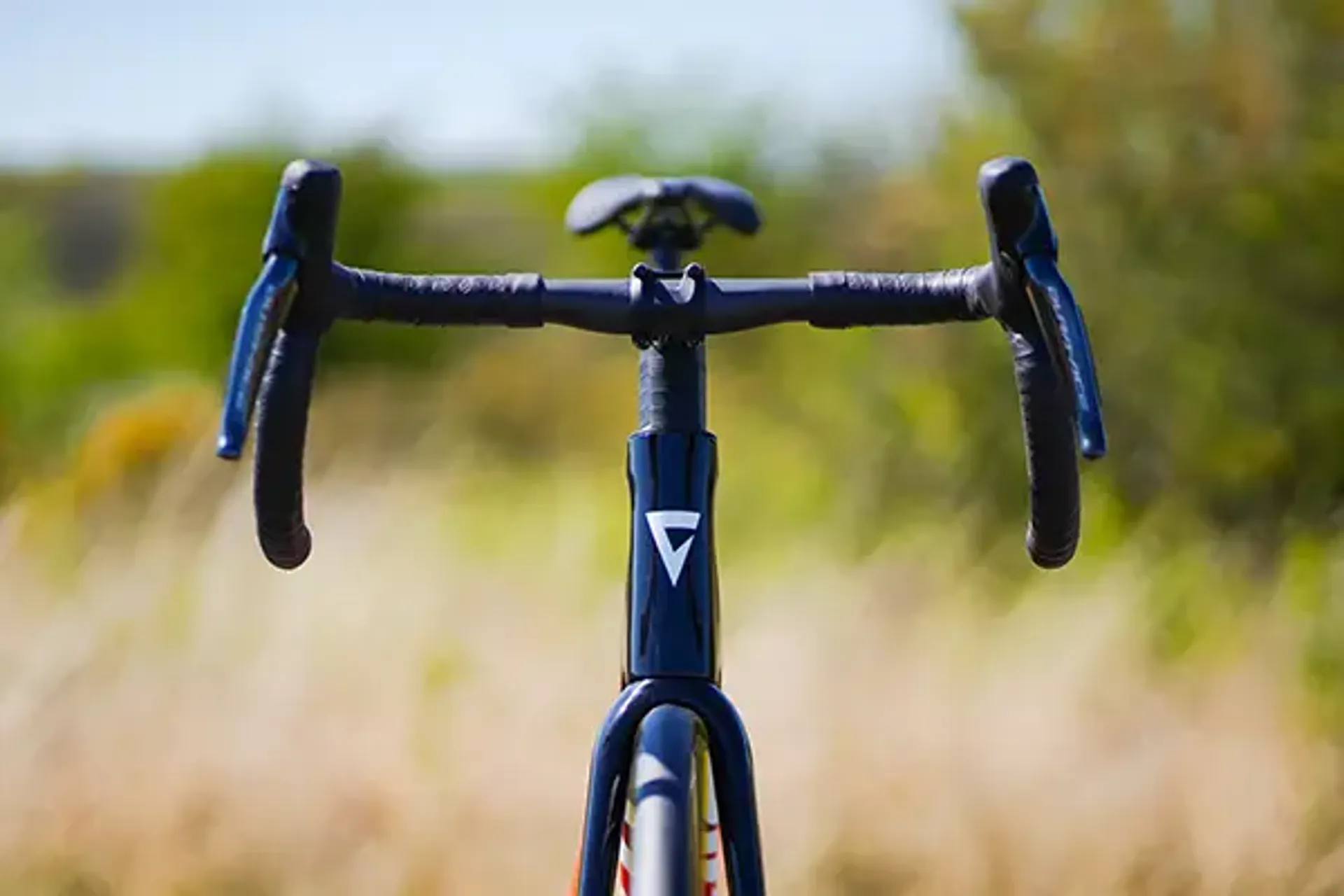 Giant TCR cockpit front on detail