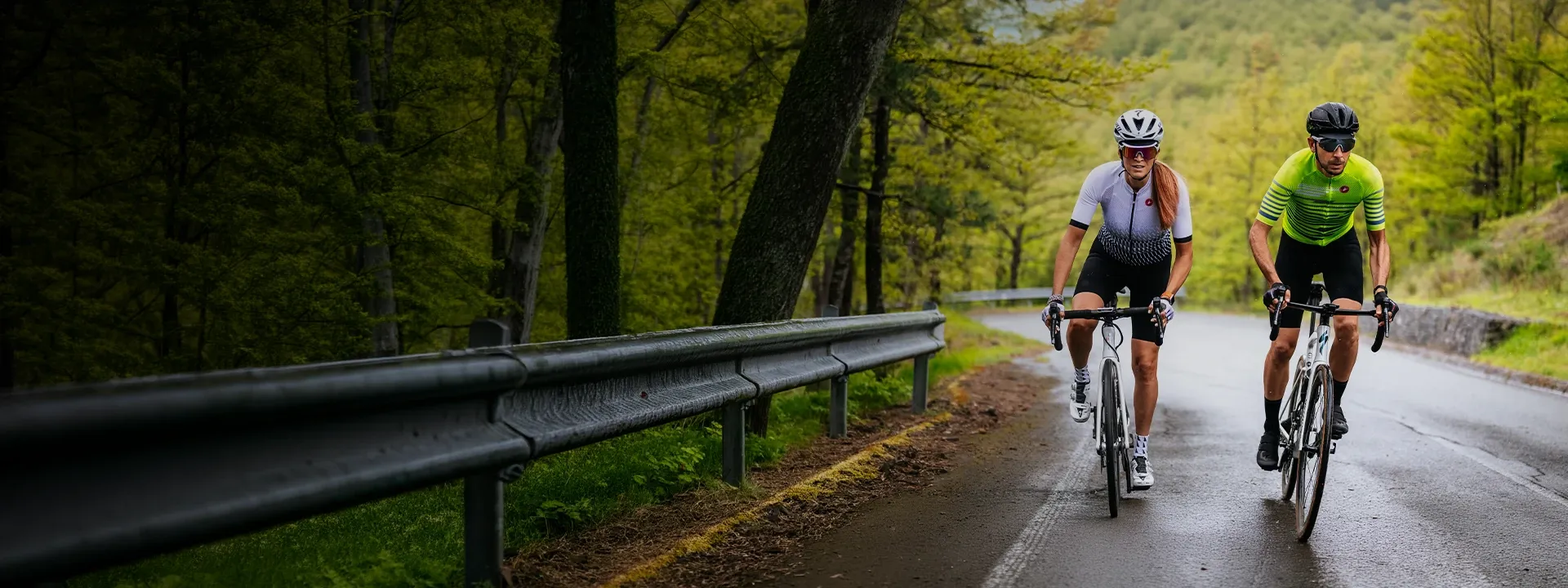 Road cyclist wearing gloves on a fast road ride