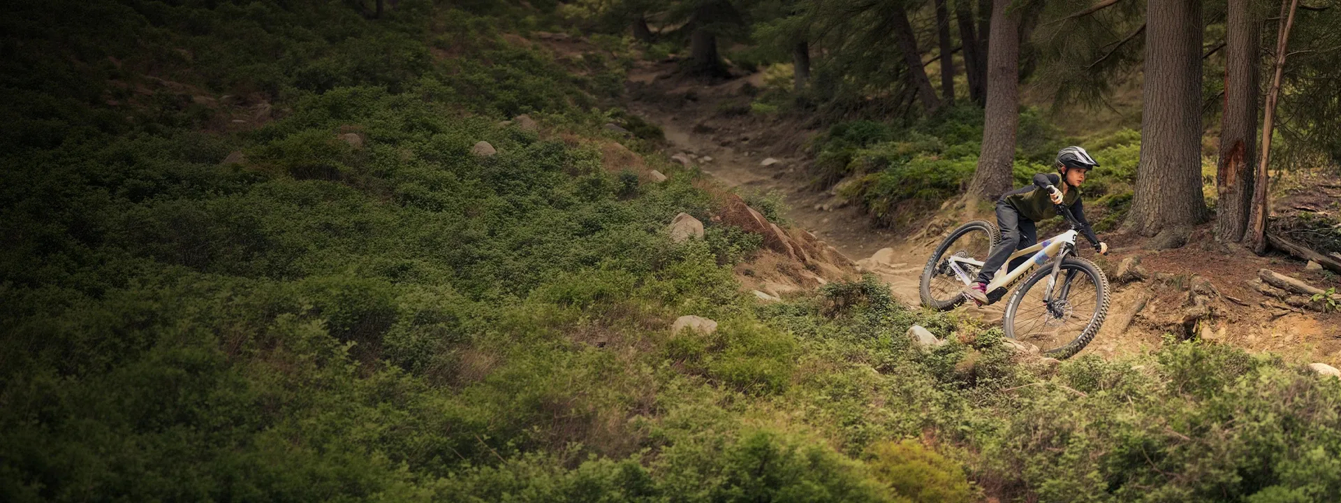 Scott kids bikes for trail riding and junior adventures