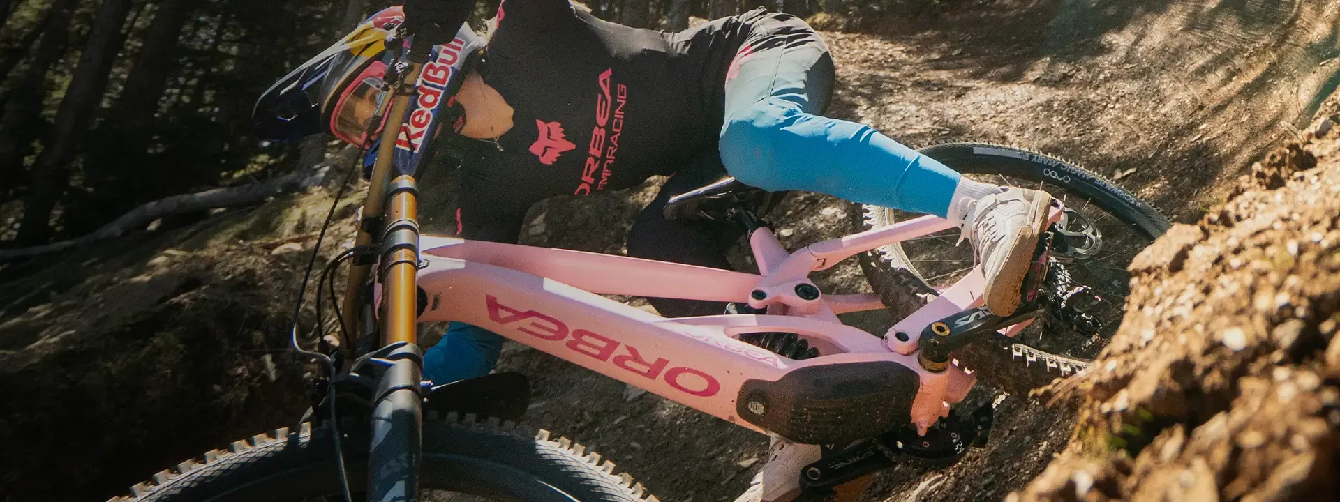 Mountain bike clipless shoes for trail, enduro, XC and gravel riding