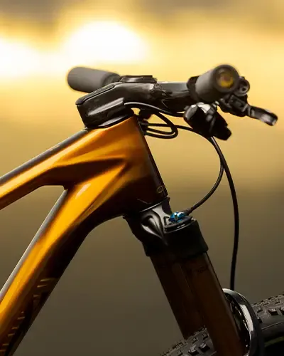 Side profile of the Orbea Oiz cockpit and head tube