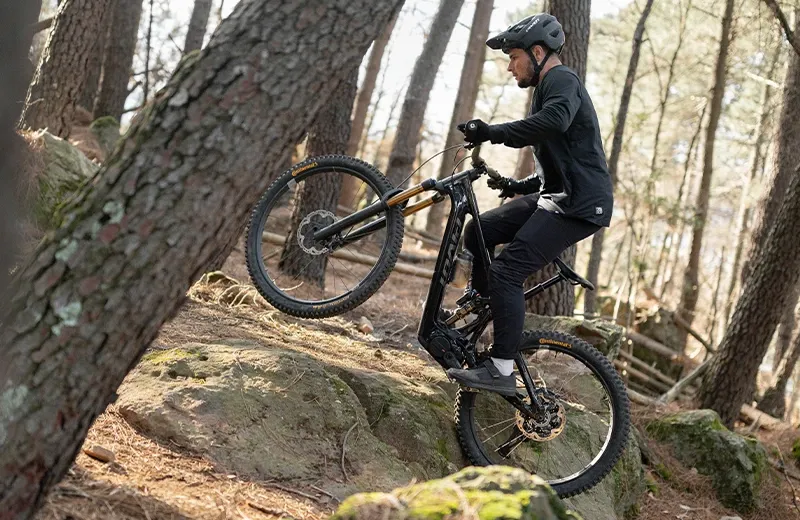 Climbing very steep technical terrain on the Pivot Shuttle AMP'd