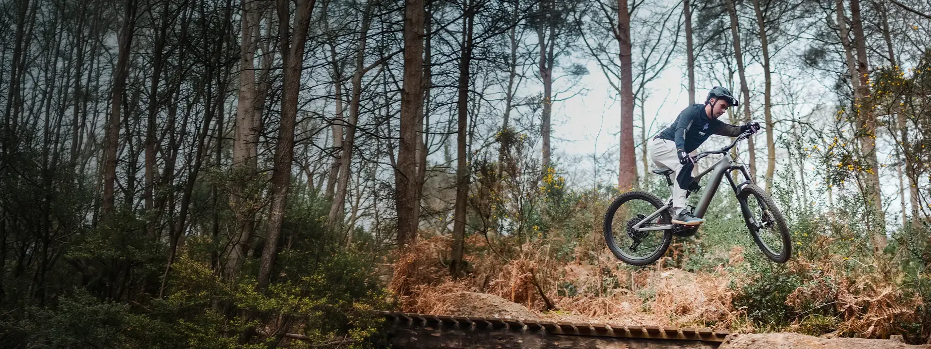 Specialized electric mountain bikes including Levo R, Turbo Levo, Levo Evo, Levo SL and Kenevo SL