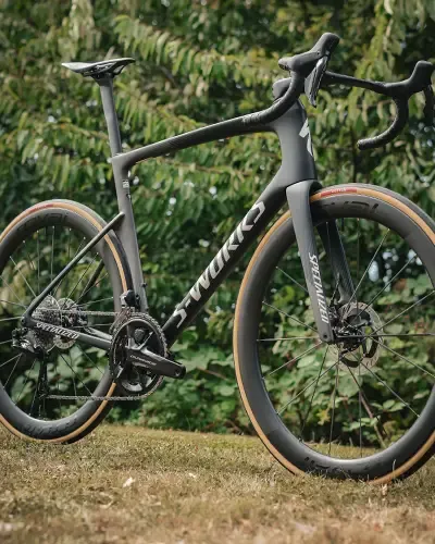 Specialized S-Works Tarmac SL9 frame and component details