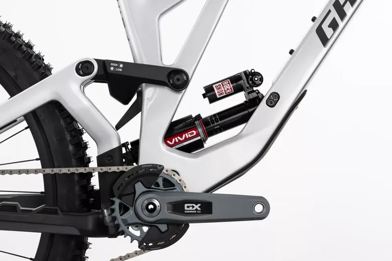 Ghost Poacha Full Party 2026 Carbon Full Suspension MTB - Grey Silver-7