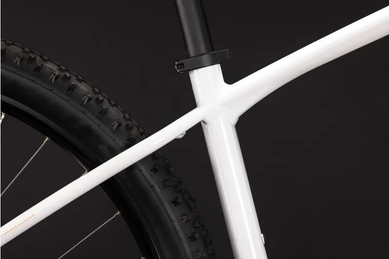 Cube Aim One 2027 Hardtail Mountain Bike - Metallicwhite/Black-4