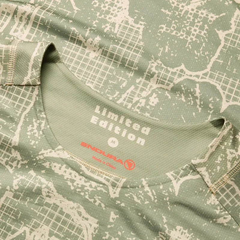 Endura Grid Floral LTD Print Men's Long Sleeve Jersey - Tweed Green-2