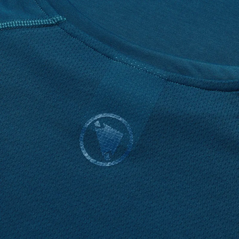 Endura Loop Men's Long Sleeve Tech Tee - Barra Blue-3